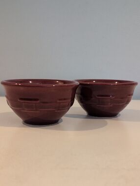 Longaberger Woven Traditions Set Of Ceramic Small Dessert Bowls In Cranberry